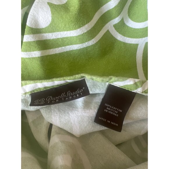 DwellStudio For Target Green White Medallion Mandala Tablecloth 66" round - Picture 4 of 4